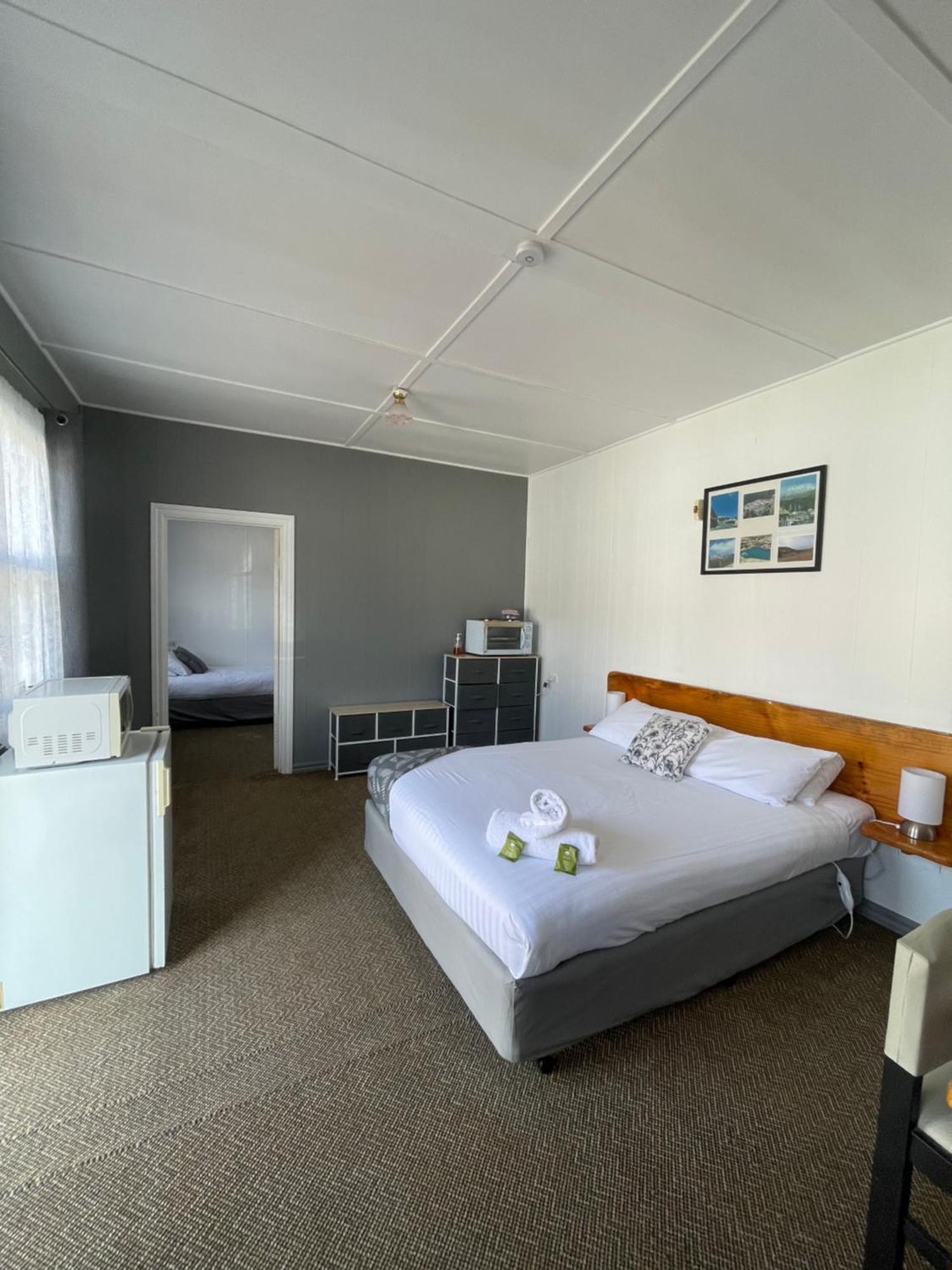 Mountain View Motel Куинстаун Екстериор снимка
